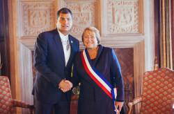 Michelle Bachelet y Rafael Correa